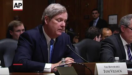 Quand un sénateur met 'Let It Go' en sonnerie de téléphone... Prit en flag au sénat!