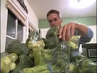 A Shout Out To Eating Garbage: Dumpster Diving on CBC