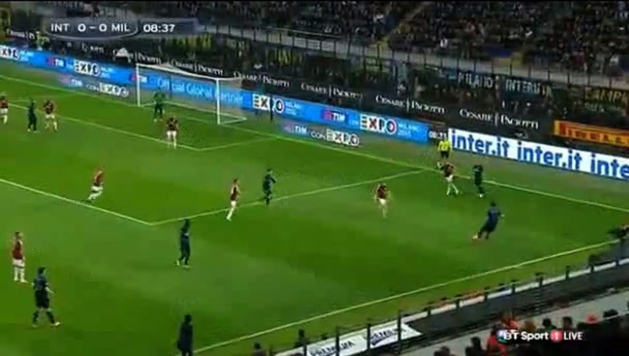 inter milan v. ac milan Palacio chance