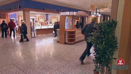 Domino Waiting Line_