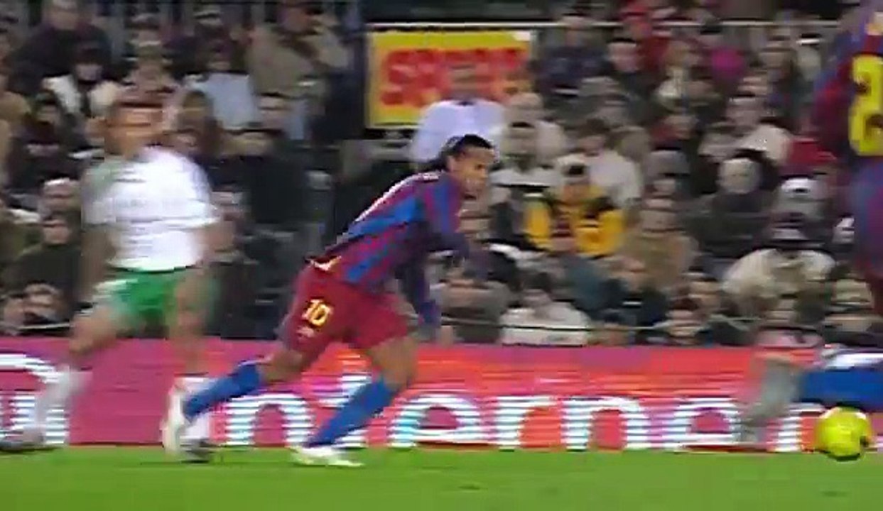 Ronaldinho In Barcelona ( Documentary )