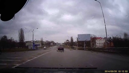 This Cool Soldier Has Steel Ones ! - Солдат красавчик со стальными - Прикол !