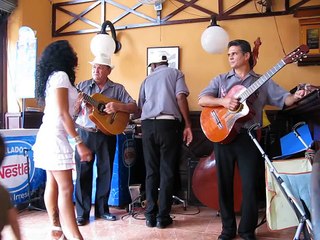 Los 5 del Son, Tamara Clevo, La Dichosa, Havana Vieja Cuba Obispo