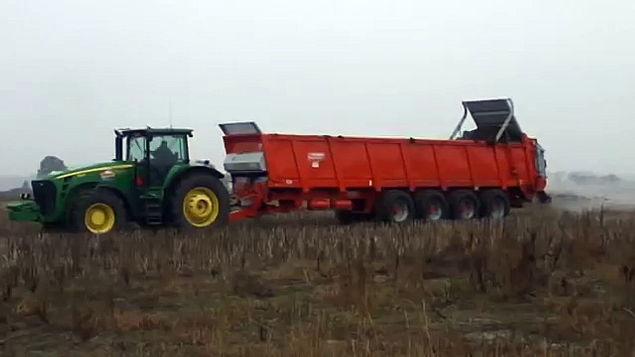 THE BIGEST MANURE SPREADER IN THE WORLD !! EPANDEUR / ROZRZUTNIK BROCHARD.