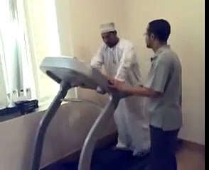 Arab on Treadmill - Most Funny Comedy Video Clips for laughs !