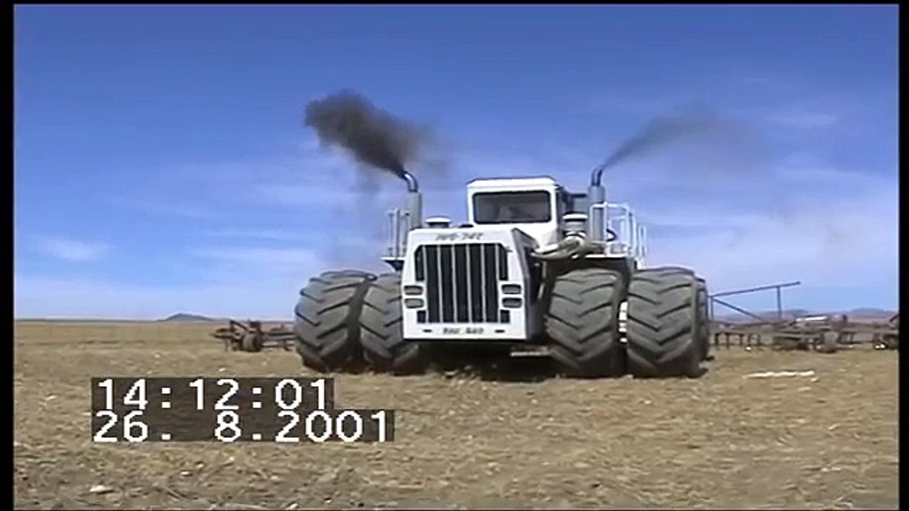 Big Bud 747. World's biggest tractor