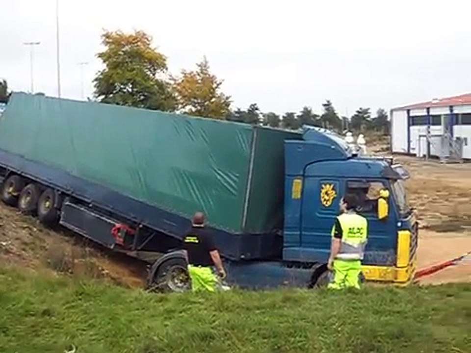 LKW BERGUNG 001.avi