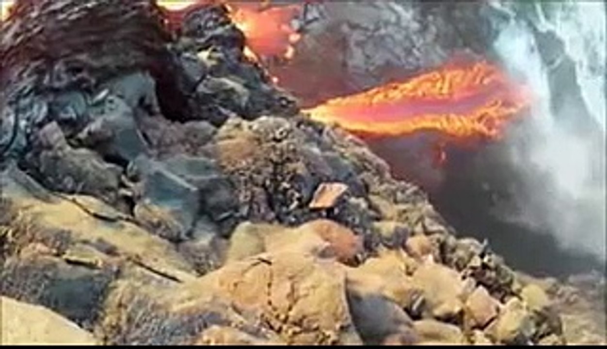Volcano (Aatish fishan)