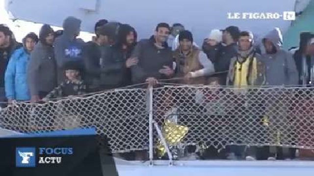 Italie : 450 migrants sauvés par la marine italienne