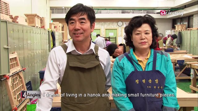 Tradition Meets Modernity: The Evolution of Hanok 전통과 현대의 만남 한옥의 진화