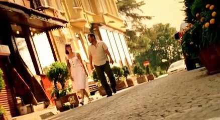 Haris Alexiou "Mia pista apo fosforo" "Herşeyi Yak"