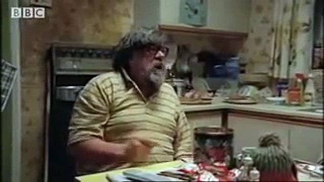 Family argument - The Royle Family Xmas - BBC comedy