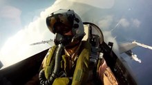 [軍事紀錄-空中軍武]美空軍F-16戰隼戰鬥機，執行編隊飛行與空中加油任務