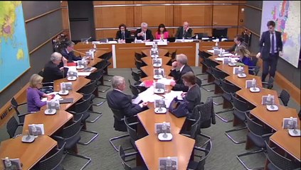 Entretien et renouvellement du réseau des lignes téléphoniques : examen de la proposition de loi en Commission