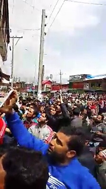 Syed Ali Shah Geelani, Mr Molvi Umar Farooq andYasin Malik , at Narbal at the home of Suhail whowas Martyred in Police Firing on Saturday. kashmir