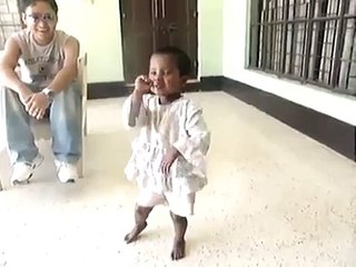 Funny Child Singing Hindi Songg (Funy Video)