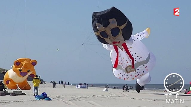 Des milliers de cerfs-volants dans le ciel de Berck-sur-Mer