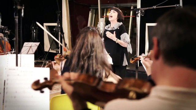 Mireille Mathieu - Une Vie d'Amour ( Version Studio)