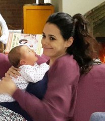 Özgü Namal Oğluyla Fotoğrafını Instagram Paylaştı