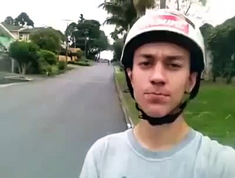 Selfie fail : il filme le faceplant de son pote