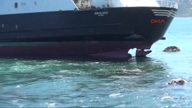 Çanakkale Gökçeada' da Karaya Oturan Feribottaki 188 Yolcu Kurtarıldı Ek Anons ve Belediye...