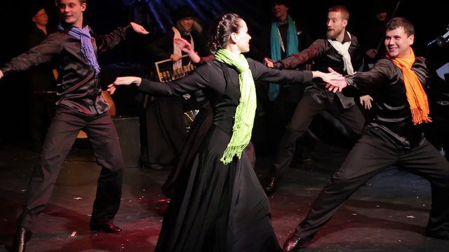 Премьера спектакля ВЕТЕР главы Кинокомпании Союз Маринс Групп Александра Куликова в Москве