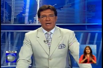 Congestión vehicular por deslave en vía Collas - Guallabamba