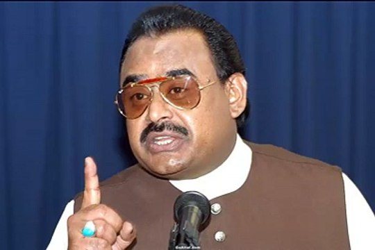 Altaf Hussain K Khilaf Aik Pakistani Ki Recorder Call UK Police Ko - Geo Tau Aisay Pakistan_2
