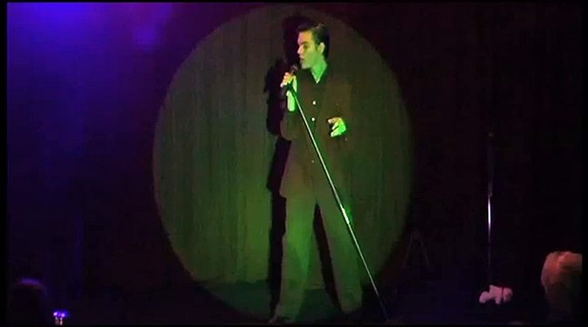 Alex Swindle sings 'Heartbreak Hotel' at Elvis Day (video)