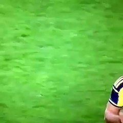 Emre Belözoğlu yine sövdü