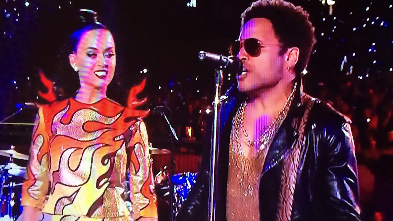 Katy Perry I Kissed A Girl Super Bowl Half Time Performance