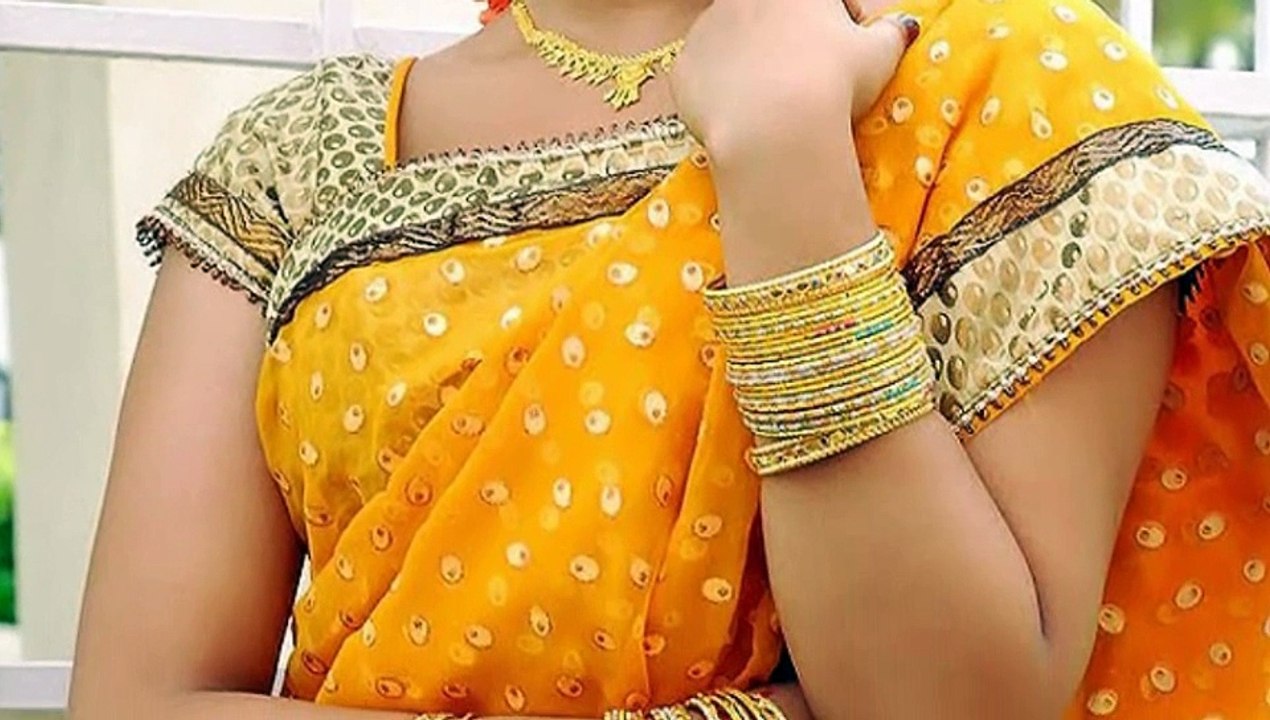 Amrutha Valli in Yellow Saree Spicy Photos