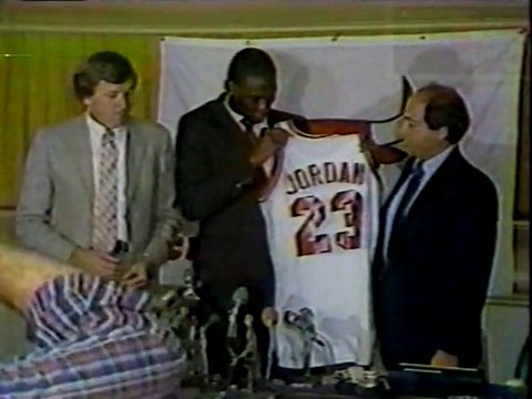 1993 MICHAEL JORDAN TRIBUTE SEGMENT FOLLOWING 1ST RETIREMENT ON 10-6-1993 RARE FOOTAGE