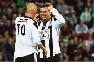 Amistoso na França tem hat-trick de Ronaldo e golaço de Seedorf