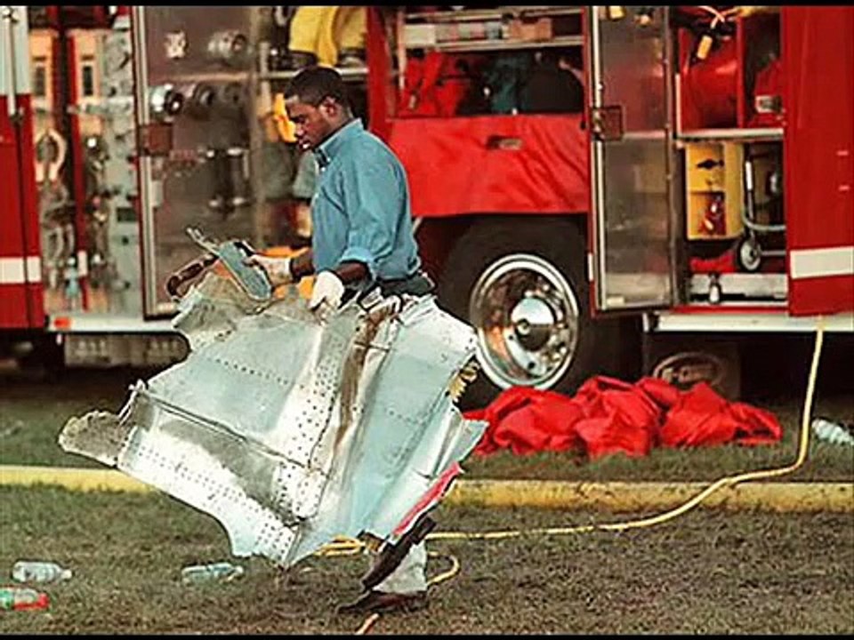 9/11 Debunked: Pentagon Flight 77 Photo Evidence