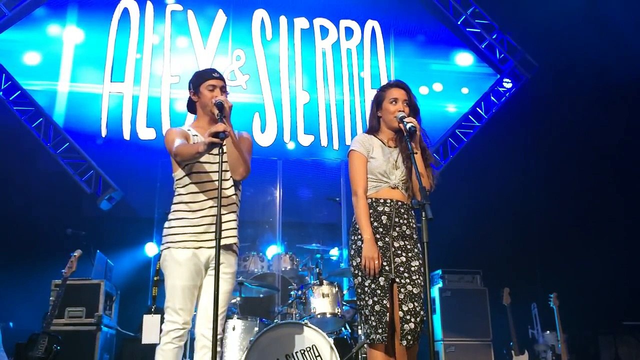 Alex and Sierra Start to Cry While Singing Bumper Cars LIVE AT UCF