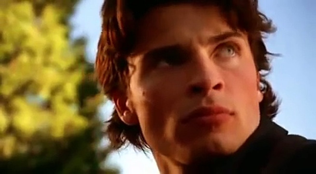Smallville Clark Kent First Time Flying