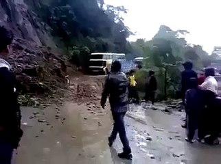 Dunya News-A Very Dangerous Road Accident