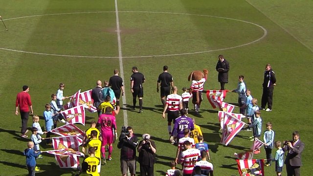 Résumé typique d'un match de foot bidon... LOL