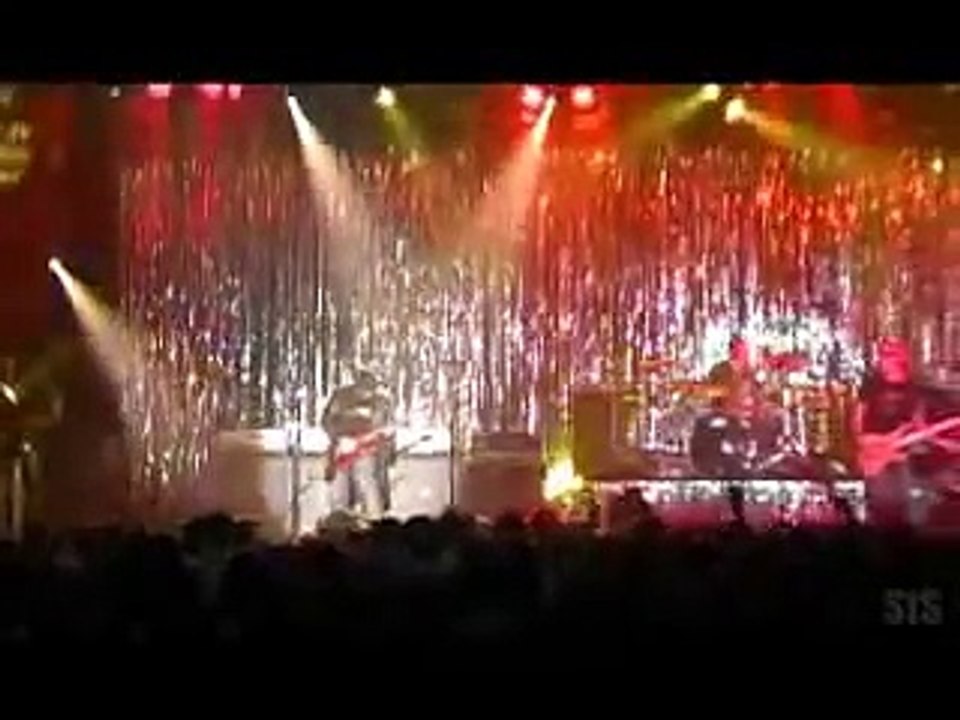Joe Satriani Shreds