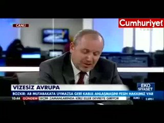 Canlı yayında göbek attı