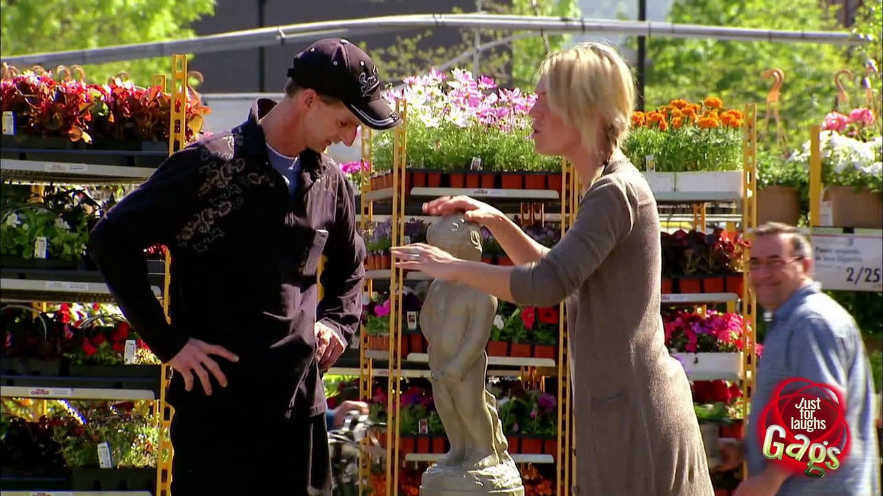 Manneken Pis Golden Shower