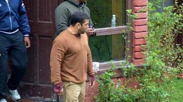 Salman Khan's LEAKED VIDEO Of Bajrangi Bhaijaan Shooting In Kashmir