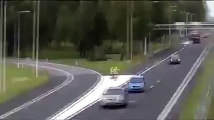 horrible accident of a police man