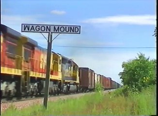 Leslie RS3 Train Horn Compilation with Santa Fe Kodachromes