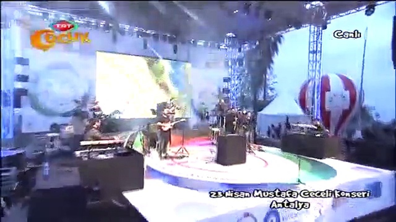 Mustafa Ceceli - 23 Nisan Konseri Antalya (1)