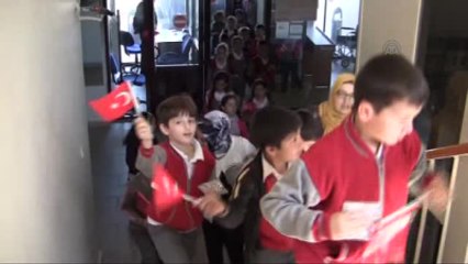 Şehitler İçin Yapılan Gelincikler "Şehitler Diyarında"