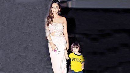 Shah Rukh Khan’s Son AbRam Poses With Mommy Gauri Khan