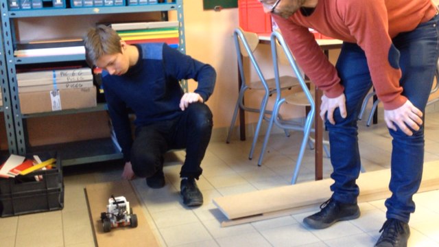 Des collégiens partent aux États-Unis pour un concours de robots