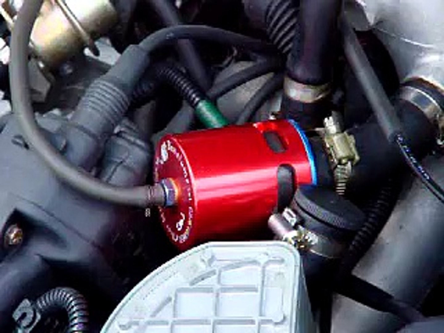 Alfa Romeo Spider 2.0 v6 TB con pop-off Bonalume - Video Dailymotion